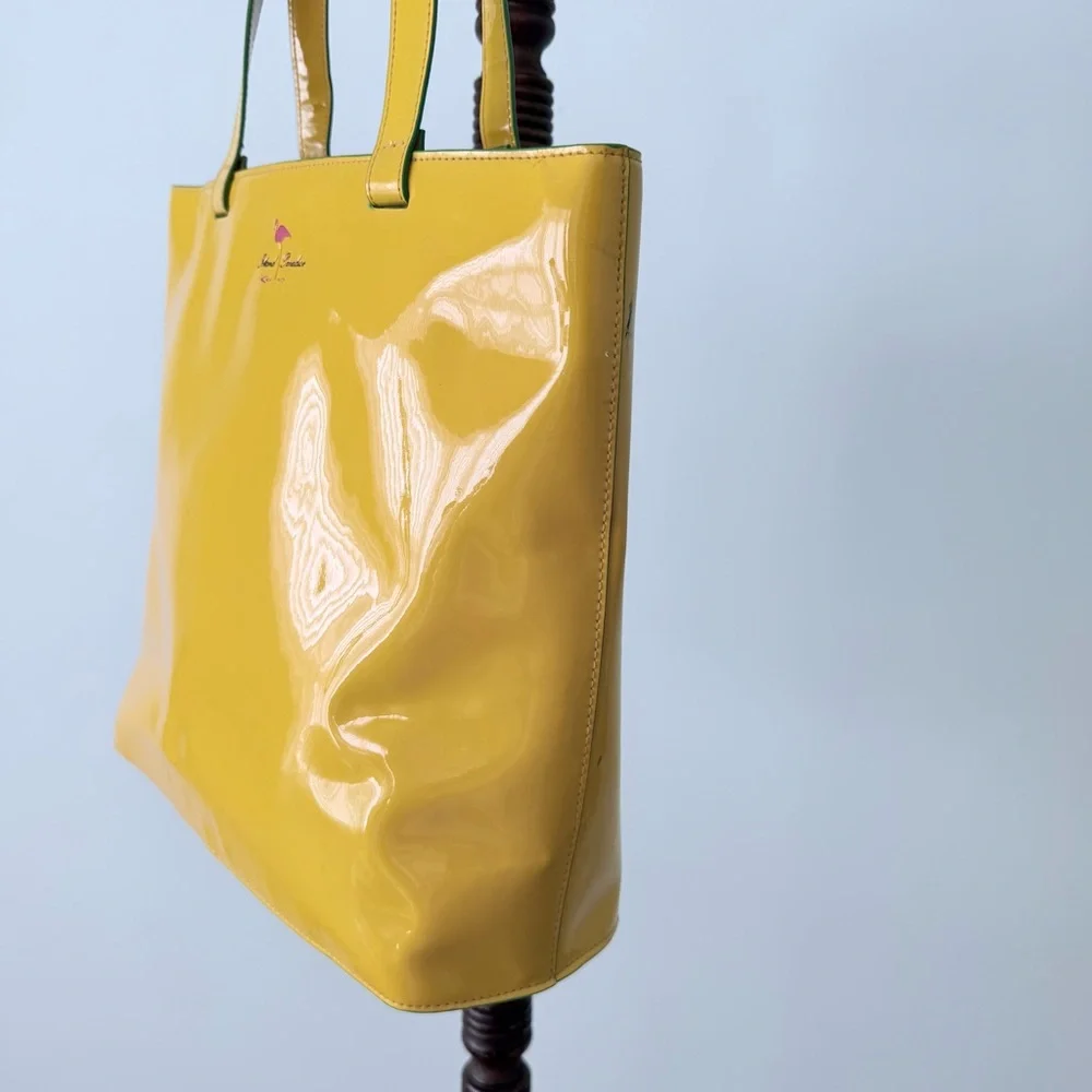 🍋 Donna Dixon Y2K Citrus Slice Patent Tote Bag  Bright Yellow Purse - Picture 5 of 14